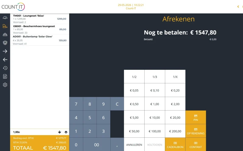 Afrekenen met pin, contant, cadeaubon of op rekening, met snelknoppen voor bedragen en het splitsen van de rekening.